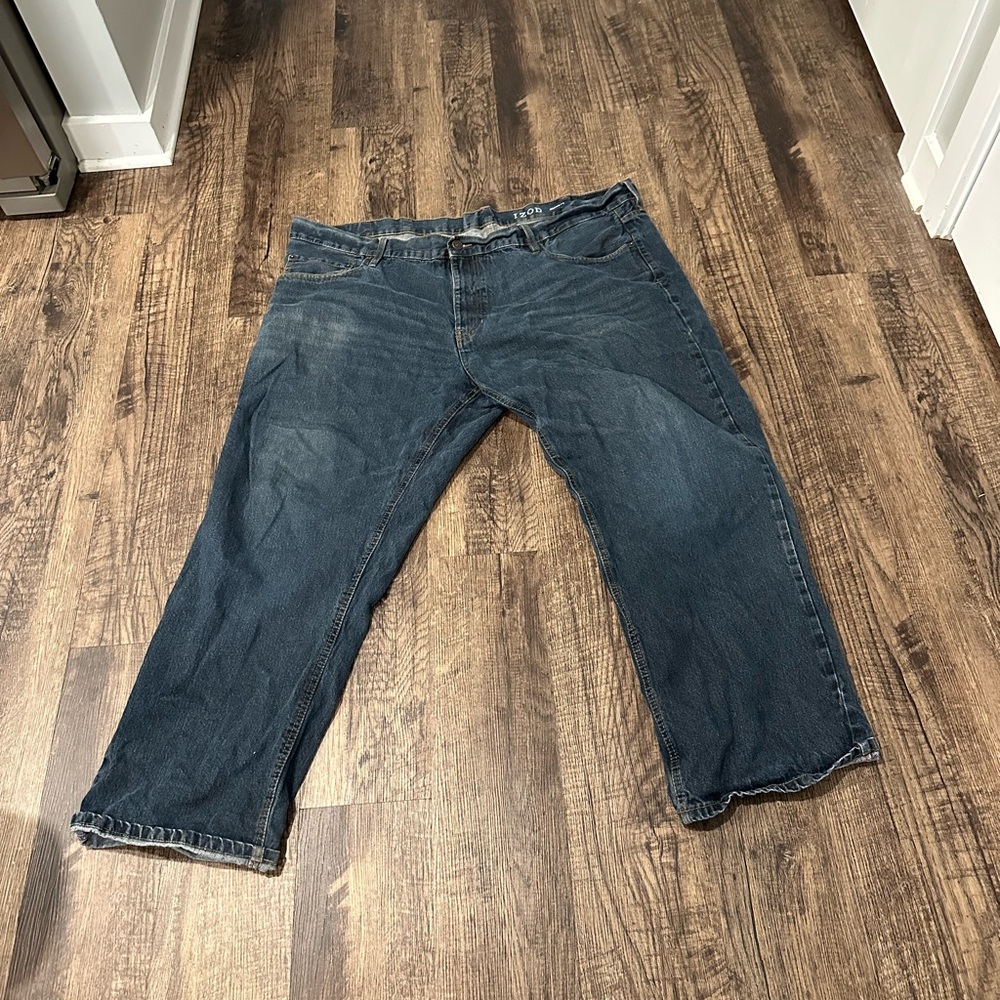 IZOD Relaxed Fit Dark Wash Straight Leg Jeans Men’s Size 46x30